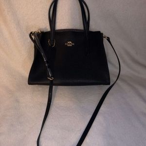 COACH - Charlie Carryall